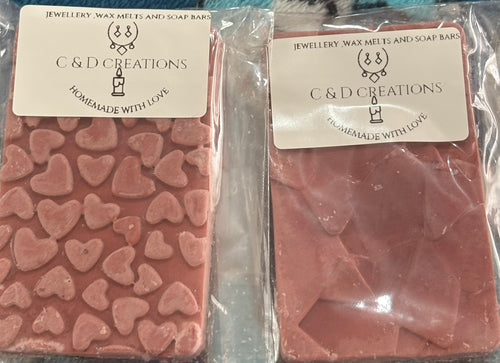 2x medium chocolate bar wax melts in the fragrance of strawberry & Lilly