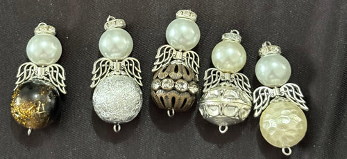 10x Guardian Angels pendents/charms