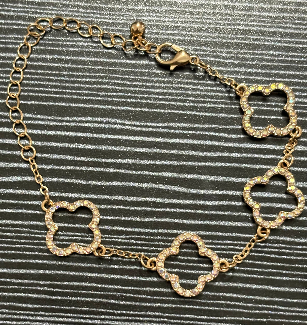 The flower bracelet