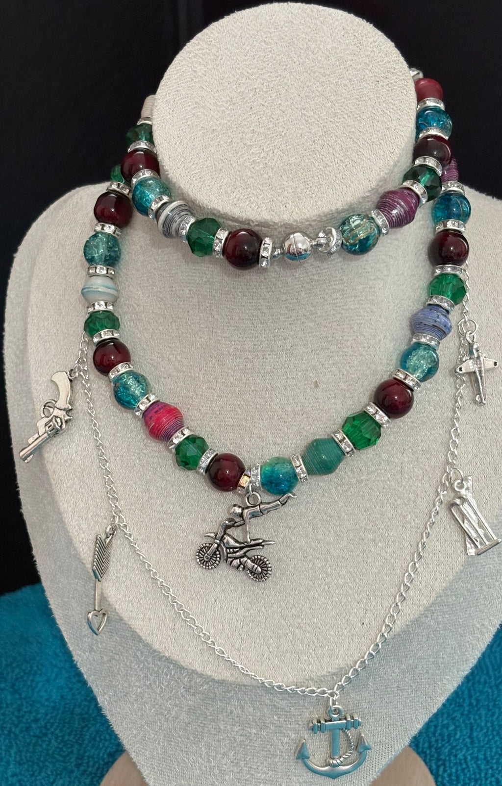 It’s all fun and games jewellery set
